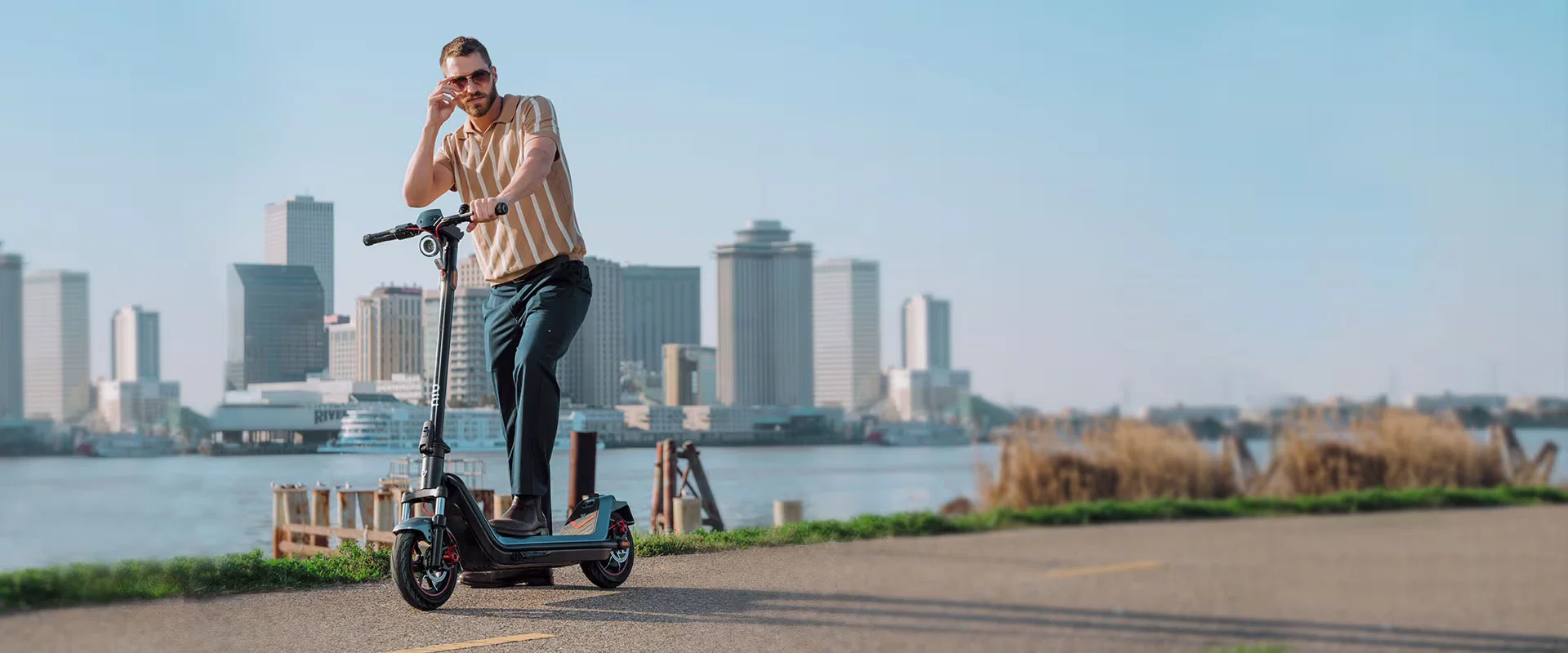 NIU KQi 300X Electric Kick Scooter (8)